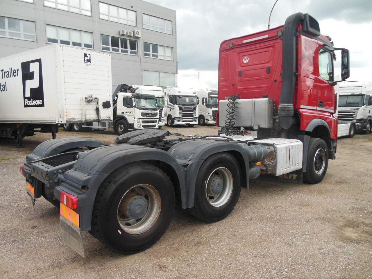 Mercedes-Benz 2645 AROCS, 6X4, HYDRAULIK - Sadulveok: pilt 3 Mercedes-Benz 2645 AROCS, 6X4, HYDRAULIK - Sadulveok: pilt 3