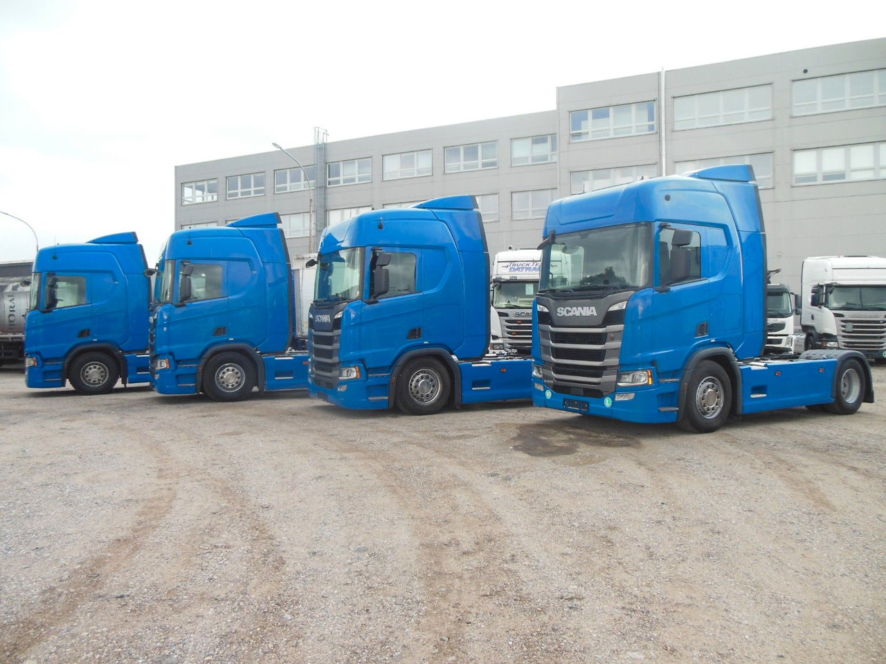 Scania R450, 4 STÜCKS, RETARDER, VOLL LUFT! - Sadulveok: pilt 1 Scania R450, 4 STÜCKS, RETARDER, VOLL LUFT! - Sadulveok: pilt 1