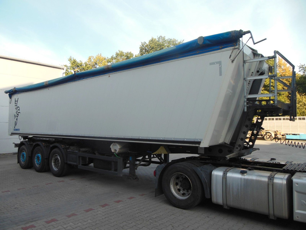 Schmitz Cargobull SKI 24, 51M3, ACHSEN 9 TONE, LIFT ACHSE - Kallur-poolhaagis: pilt 3 Schmitz Cargobull SKI 24, 51M3, ACHSEN 9 TONE, LIFT ACHSE - Kallur-poolhaagis: pilt 3