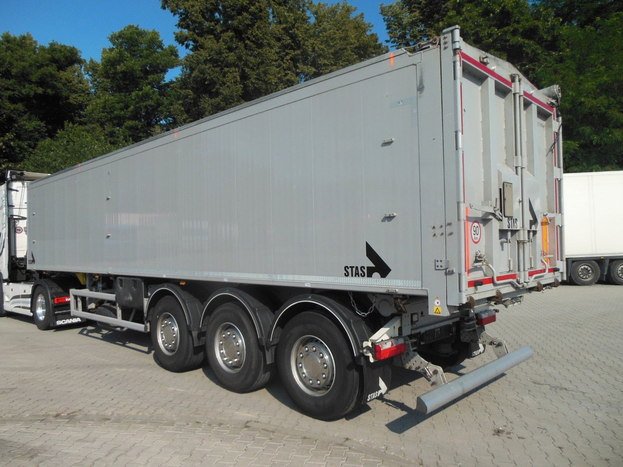 Stas S300CX, 49m3, ADR, 9 TONE ACHSEN,WIE NEUE-TOP!!! - Kallur-poolhaagis: pilt 1 Stas S300CX, 49m3, ADR, 9 TONE ACHSEN,WIE NEUE-TOP!!! - Kallur-poolhaagis: pilt 1