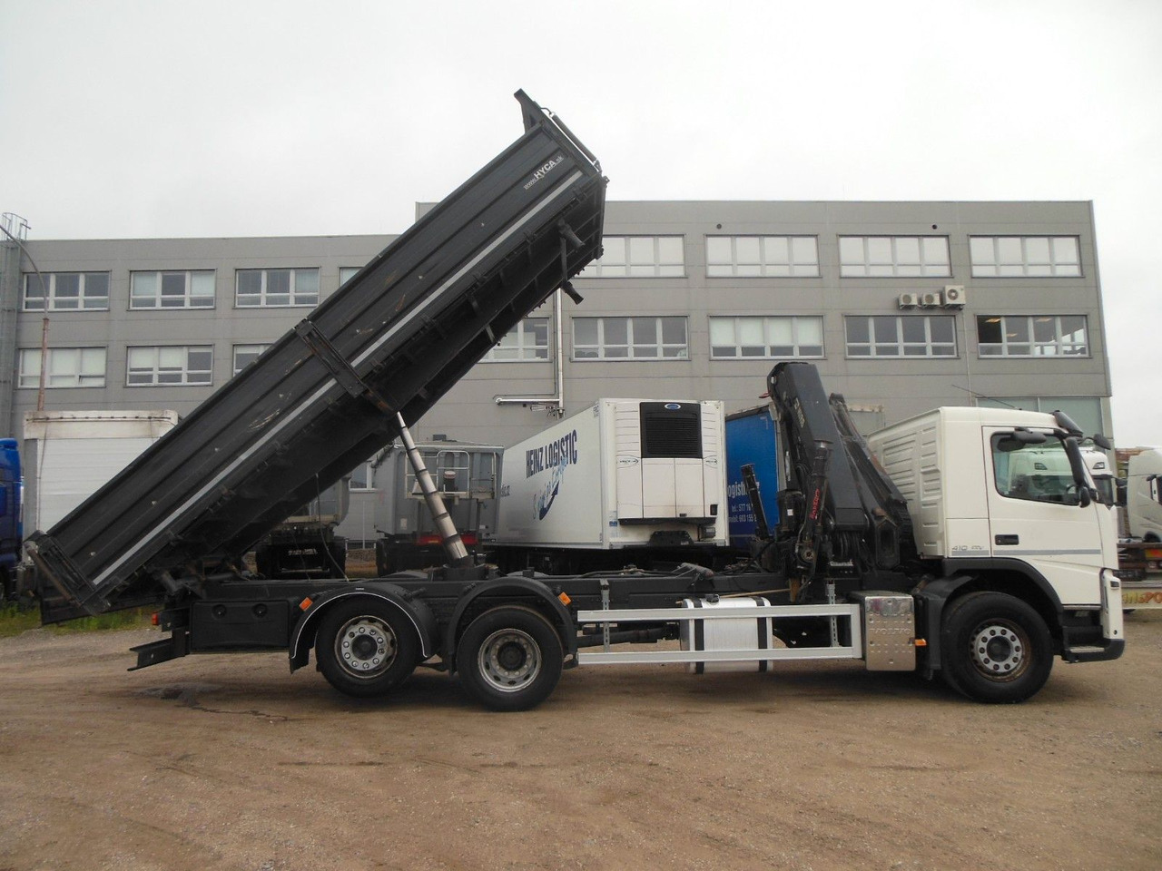 Volvo FM 410, 6X2, DREISEITEN KIPPER, HIAB XS 211 liising Volvo FM 410, 6X2, DREISEITEN KIPPER, HIAB XS 211: pilt 13 Volvo FM 410, 6X2, DREISEITEN KIPPER, HIAB XS 211 liising Volvo FM 410, 6X2, DREISEITEN KIPPER, HIAB XS 211: pilt 13