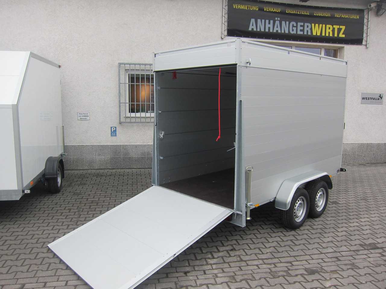 ALUBOXX Deckelanhänger GTT 2500 VT4 301x151x188cm Heckrampe (M) 2500kg order online Aktion - Furgoonjärelhaagis: pilt 2 ALUBOXX Deckelanhänger GTT 2500 VT4 301x151x188cm Heckrampe (M) 2500kg order online Aktion - Furgoonjärelhaagis: pilt 2
