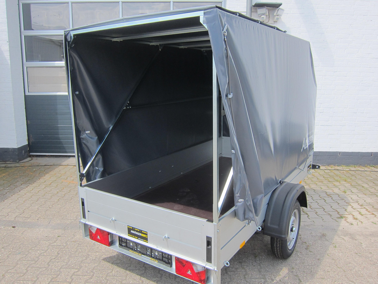 Aluliner Planen Anhänger GT 750 251x126x150cm +Hochplane aero grau (S) 750kg - Auto järelhaagis: pilt 2 Aluliner Planen Anhänger GT 750 251x126x150cm +Hochplane aero grau (S) 750kg - Auto järelhaagis: pilt 2