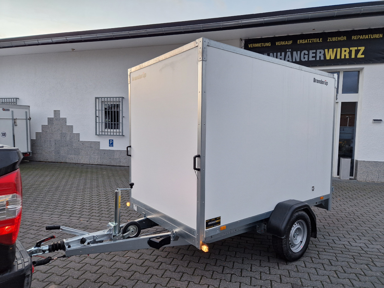 Brenderup Cargo Dynamic CD260 BD 260x150x185cm Hecktüren Wabenwände (S) 1300kg - Furgoonjärelhaagis: pilt 4 Brenderup Cargo Dynamic CD260 BD 260x150x185cm Hecktüren Wabenwände (S) 1300kg - Furgoonjärelhaagis: pilt 4