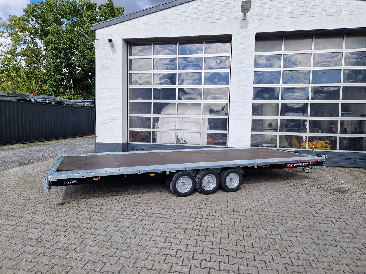 Brian James Trailer Connect 600x243cm plattform blackline Tridem 12" 3500kg - Platvormhaagis/ Madelhaagis: pilt 3 Brian James Trailer Connect 600x243cm plattform blackline Tridem 12" 3500kg - Platvormhaagis/ Madelhaagis: pilt 3