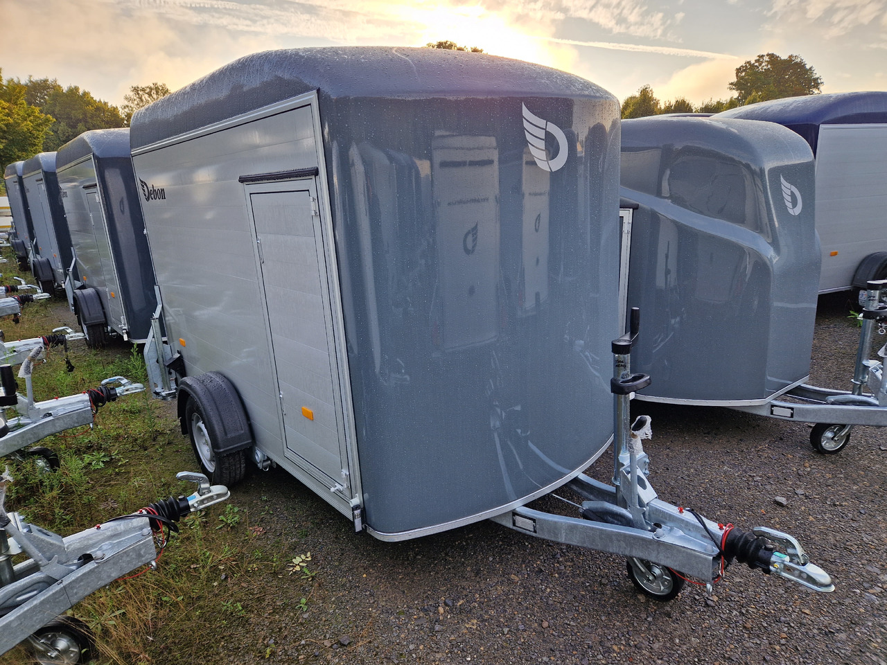 Cargo Roadster 300 300x150x184cm Alu Poly irongrey Seitentür Pullman 100 km/H 1300kg - Furgoonjärelhaagis: pilt 1 Cargo Roadster 300 300x150x184cm Alu Poly irongrey Seitentür Pullman 100 km/H 1300kg - Furgoonjärelhaagis: pilt 1