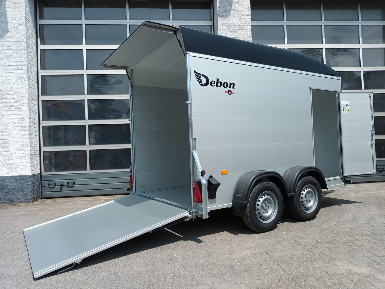 Cargo Roadster 500+ 312x167x199cm Alu Poly black Seitentür Pullman 100km/H 2600kg - Auto järelhaagis: pilt 5 Cargo Roadster 500+ 312x167x199cm Alu Poly black Seitentür Pullman 100km/H 2600kg - Auto järelhaagis: pilt 5