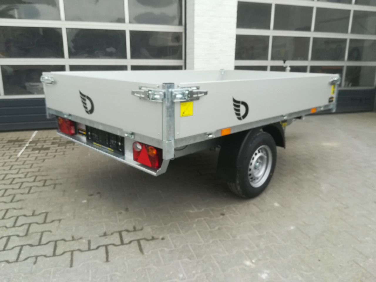 Cheval Liberte Debon Kipper PW 0 Lux Elektro 250x155x30cm 1500kg Januar Online Aktion - Kalluri järelhaagis: pilt 2 Cheval Liberte Debon Kipper PW 0 Lux Elektro 250x155x30cm 1500kg Januar Online Aktion - Kalluri järelhaagis: pilt 2