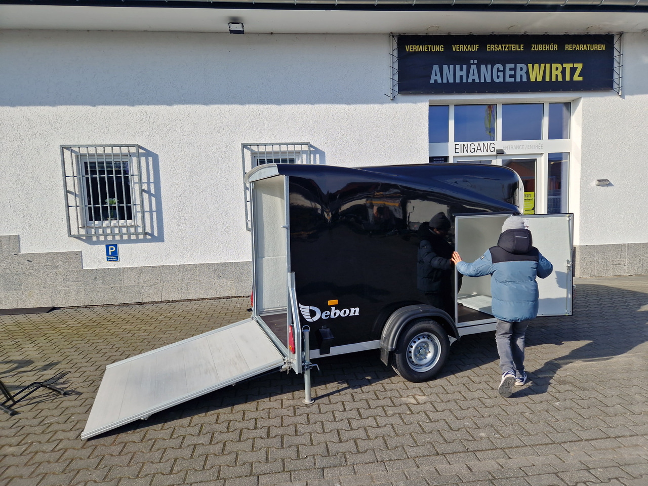 Furgoonjärelhaagis Debon Cargo 1300 300x152x168cm black Seitentür aerodynamik Pullman II 100km/H 1300kg Februar Aktion: pilt 7