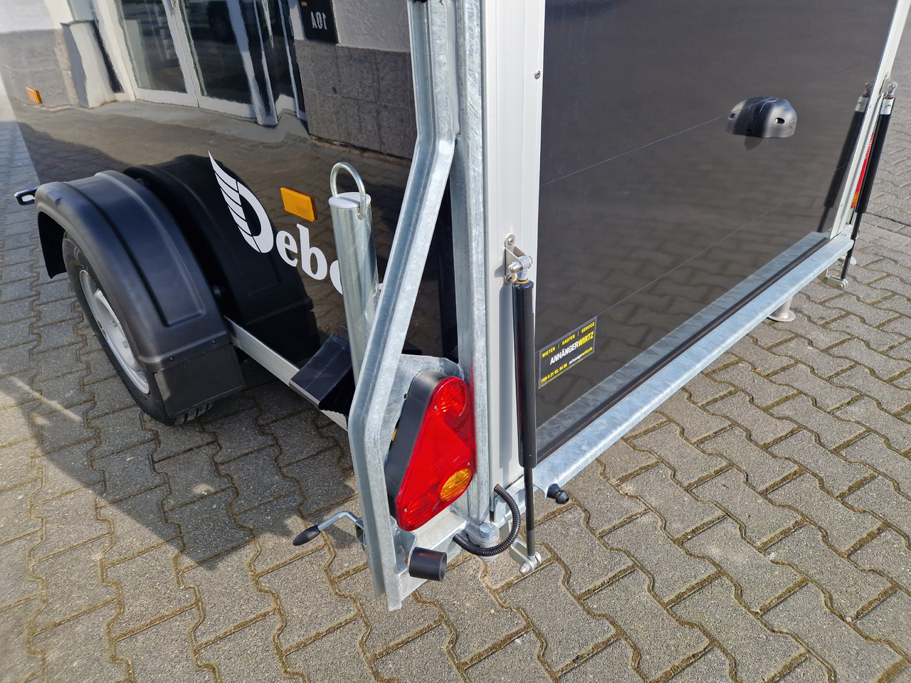 Furgoonjärelhaagis Debon Cargo 1300 300x152x168cm black Seitentür aerodynamik Pullman II 100km/H 1300kg Februar Aktion: pilt 13