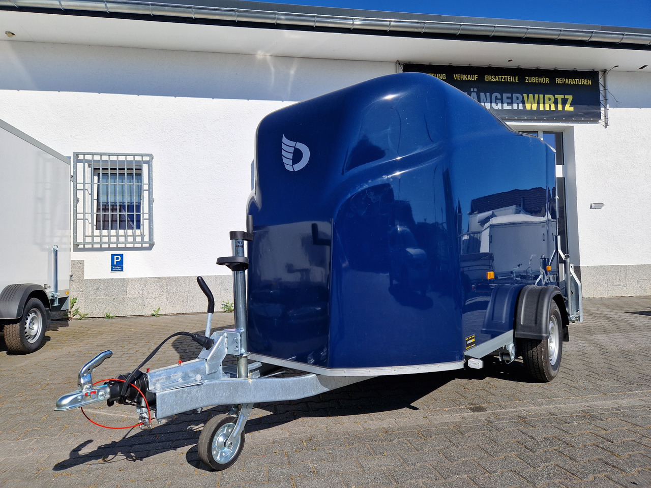Debon Cargo 1300 300x152x168cm royal blau Seitentür 100km/H Pullman 1300kg - Furgoonjärelhaagis: pilt 4 Debon Cargo 1300 300x152x168cm royal blau Seitentür 100km/H Pullman 1300kg - Furgoonjärelhaagis: pilt 4