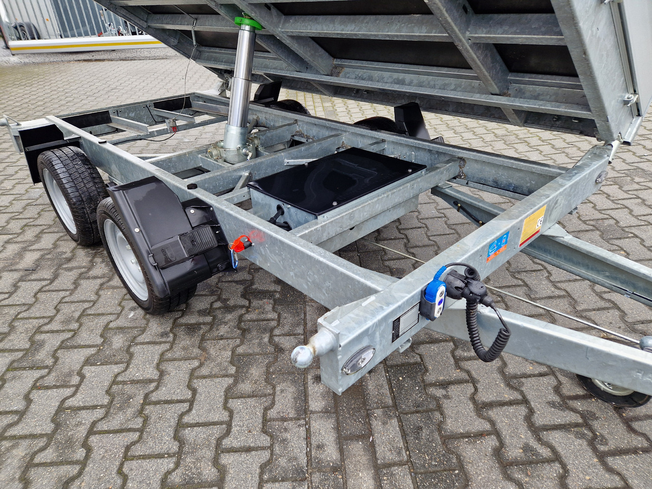 Hapert COBALT HM-2 305x180x30cm Elektro & Laubgitter 2700kg liising Hapert COBALT HM-2 305x180x30cm Elektro & Laubgitter 2700kg: pilt 6