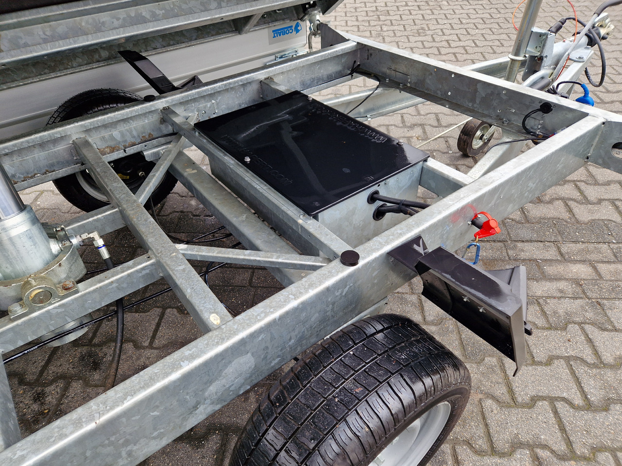 Hapert COBALT HM-2 305x180x30cm Elektro & Laubgitter 2700kg liising Hapert COBALT HM-2 305x180x30cm Elektro & Laubgitter 2700kg: pilt 8