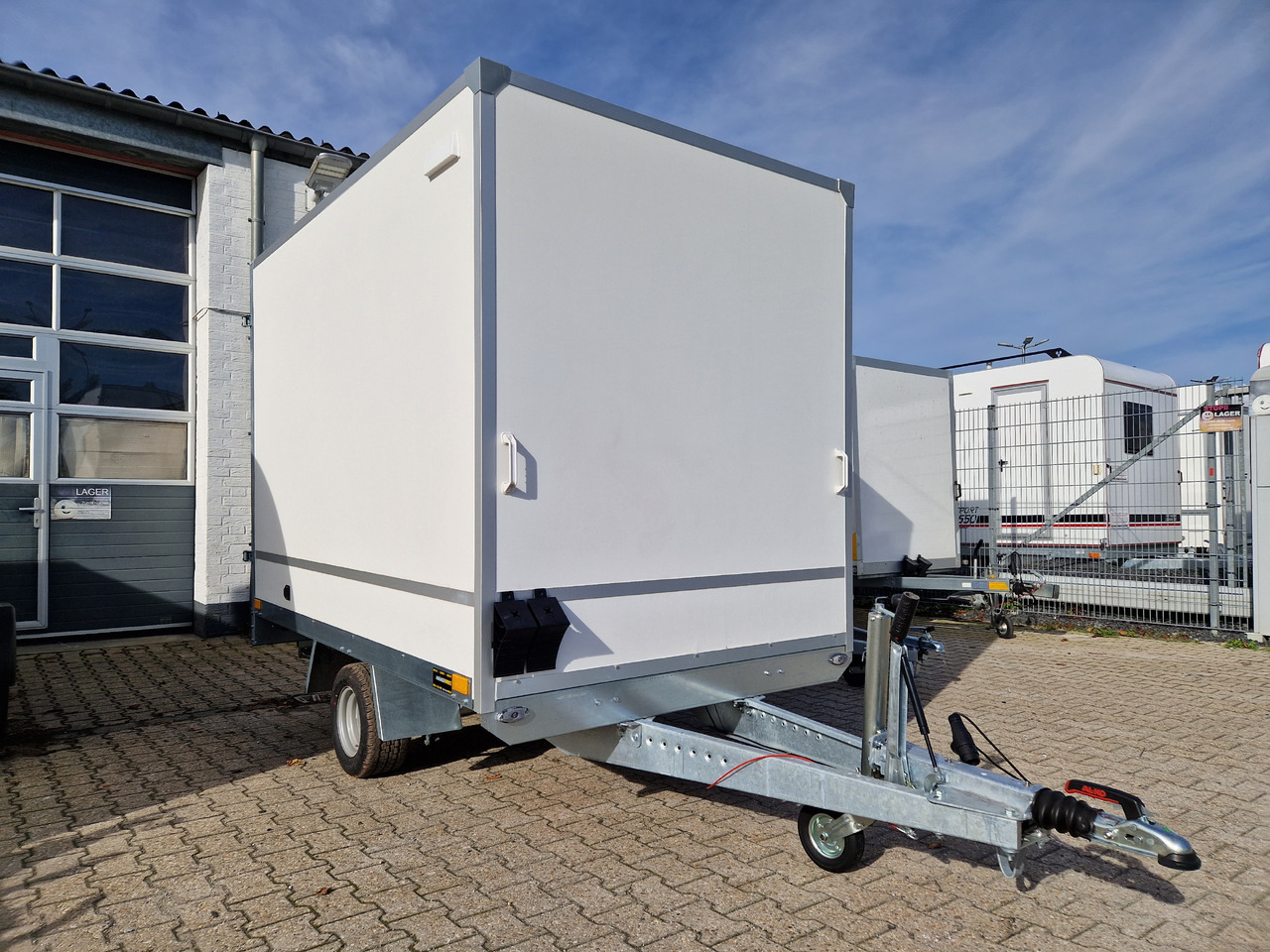 Kargo Koffer Hochlader FC1326HD 260x160x180cm Zurrsystem (S) 1300kg 100km/H - Furgoonjärelhaagis: pilt 1 Kargo Koffer Hochlader FC1326HD 260x160x180cm Zurrsystem (S) 1300kg 100km/H - Furgoonjärelhaagis: pilt 1