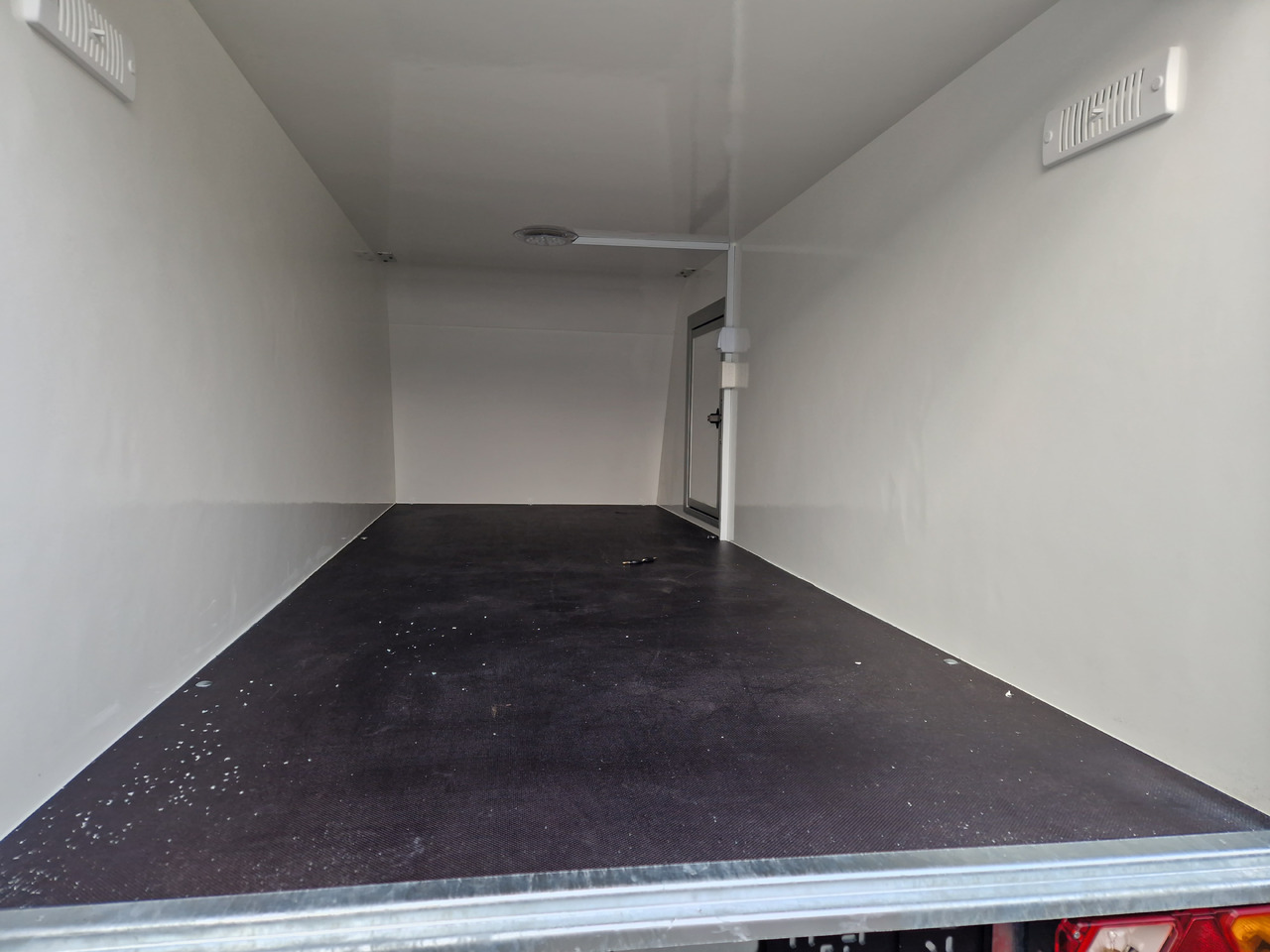 Furgoonjärelhaagis Kofferanhänger TF5 S Midi 300x110x90cm aero Seitentür IL 100km/H 750kg: pilt 6