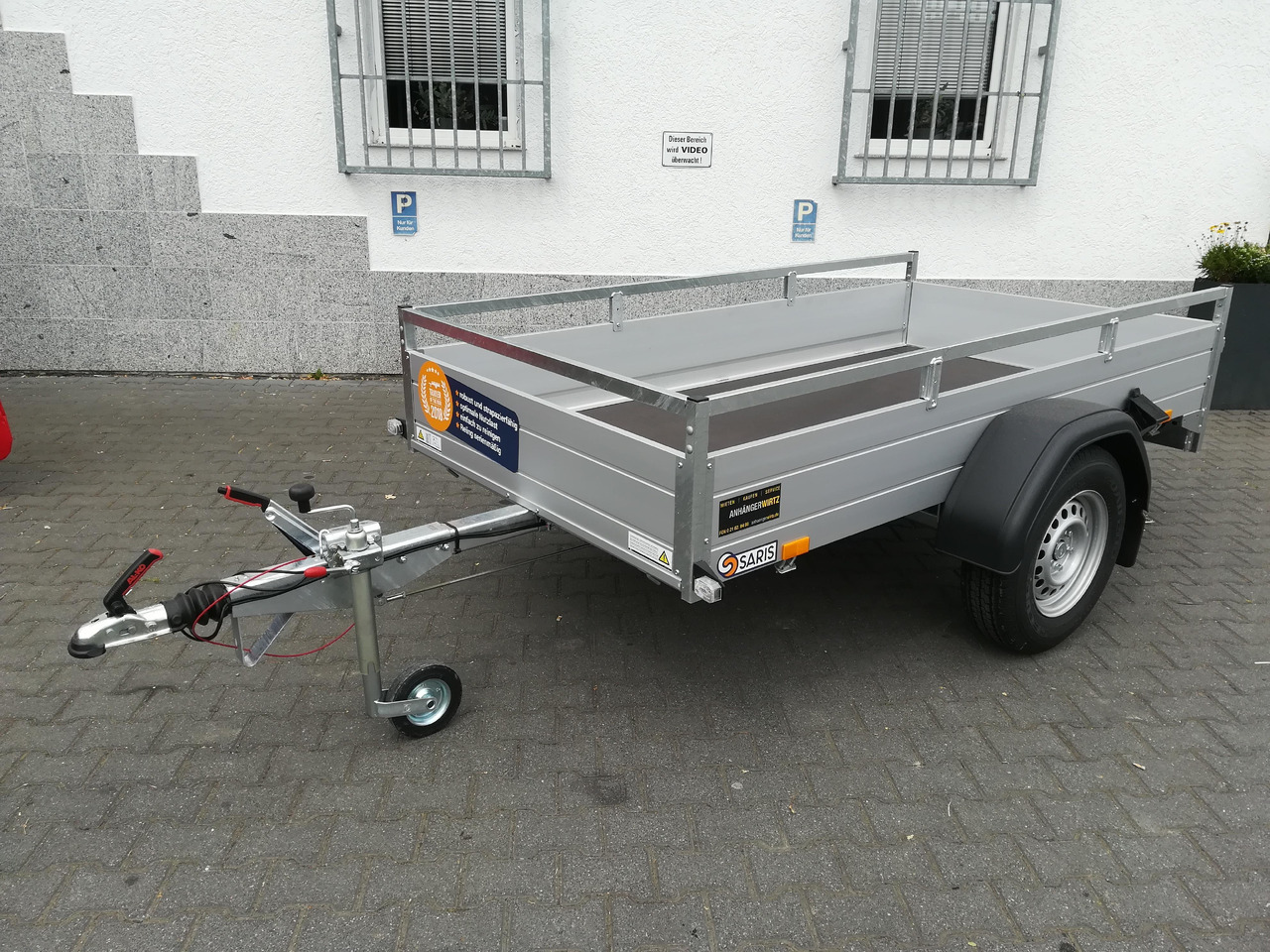 Saris Anhänger DV135 McAlu Pro MP 255x133x43cm (S) 1350kg Online Aktion Modell 2024 - Auto järelhaagis: pilt 2 Saris Anhänger DV135 McAlu Pro MP 255x133x43cm (S) 1350kg Online Aktion Modell 2024 - Auto järelhaagis: pilt 2
