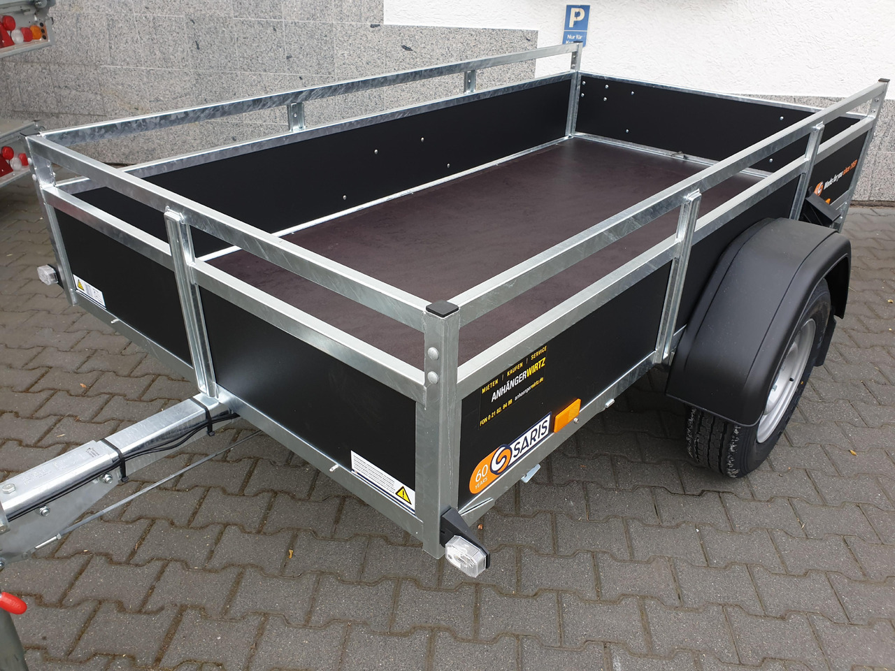 Saris BMG 135 Classic Wood 255x133x45cm (S) 1350kg Abverkauf Aktion - Auto järelhaagis: pilt 3 Saris BMG 135 Classic Wood 255x133x45cm (S) 1350kg Abverkauf Aktion - Auto järelhaagis: pilt 3