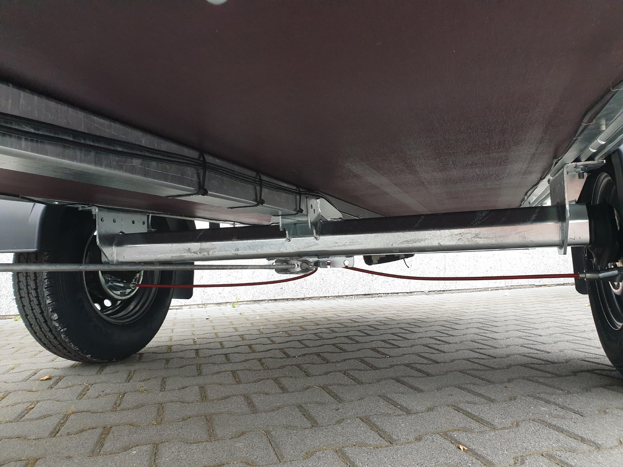 Saris BMG 135 Classic Wood 255x133x45cm (S) 1350kg Abverkauf Aktion - Auto järelhaagis: pilt 4 Saris BMG 135 Classic Wood 255x133x45cm (S) 1350kg Abverkauf Aktion - Auto järelhaagis: pilt 4