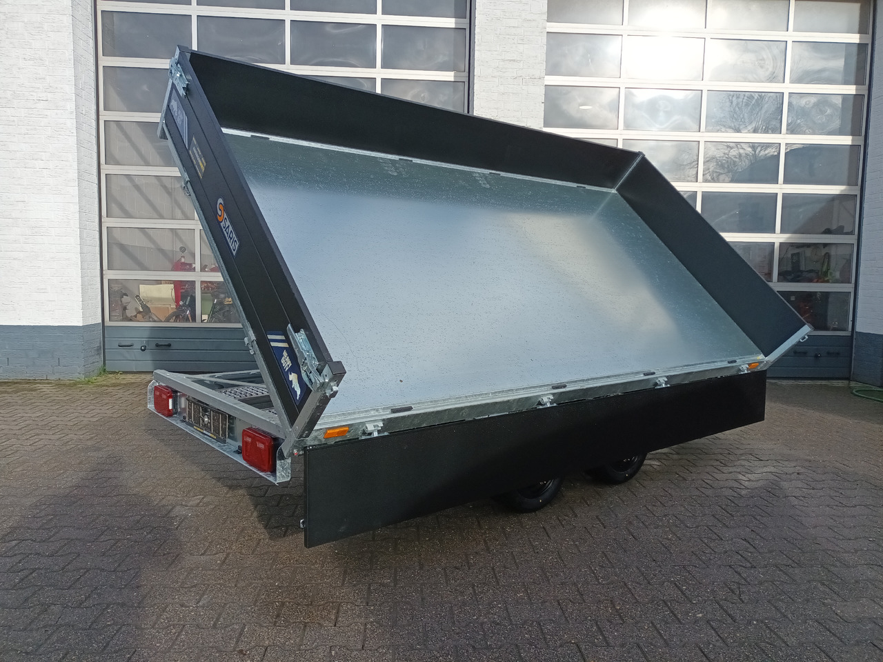 Kalluri järelhaagis Saris Kipper K3 356 184 3500 2 HD E 356x184x35cm black heavy duty Rampen Stützen NHP LED (L) 3500kg: pilt 11