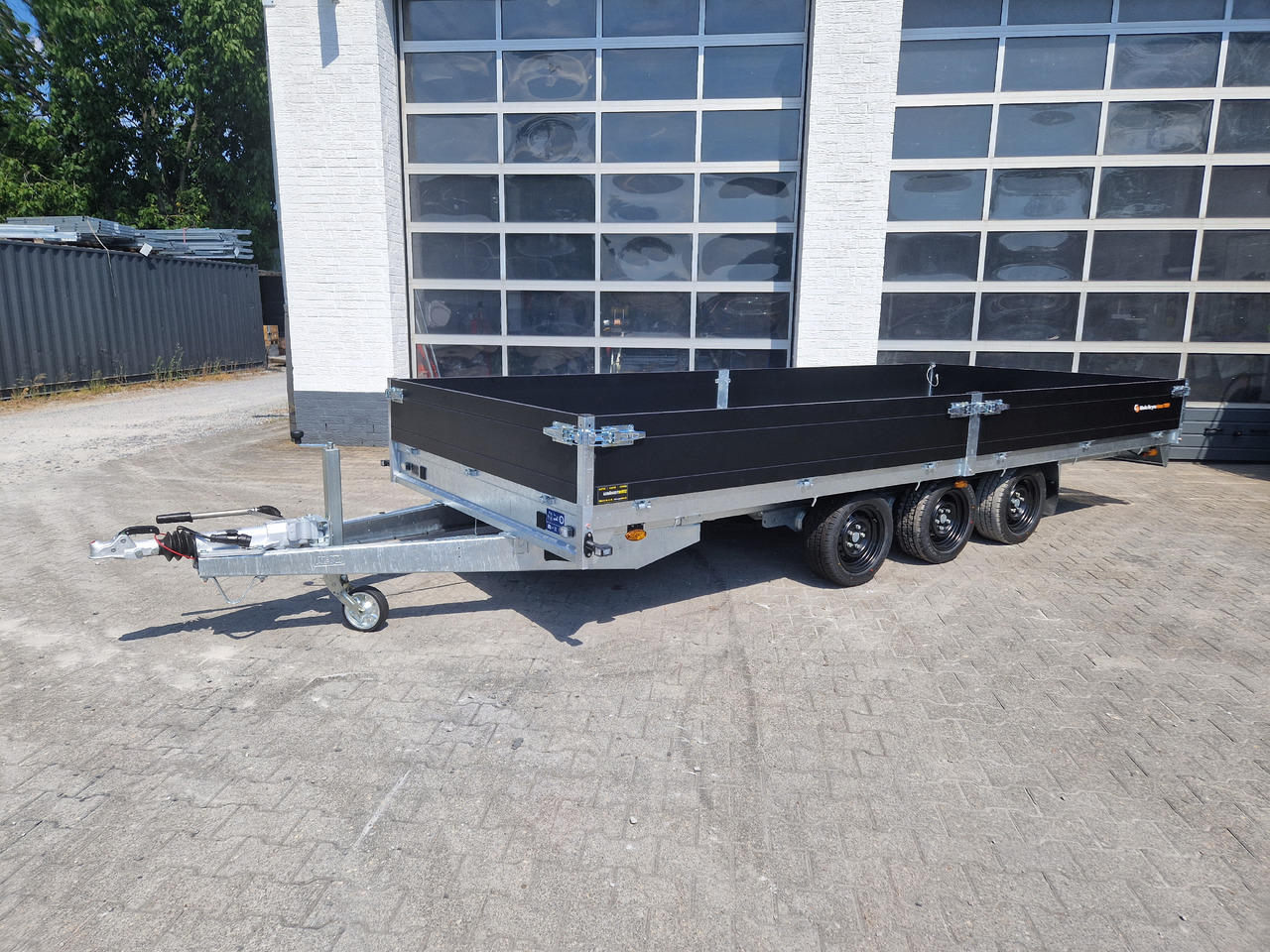 Saris PL HD 506 204 3500 3 506x204x35cm heavy duty black LED Licht Tridem (XXL) 3500kg - Platvormhaagis/ Madelhaagis: pilt 1 Saris PL HD 506 204 3500 3 506x204x35cm heavy duty black LED Licht Tridem (XXL) 3500kg - Platvormhaagis/ Madelhaagis: pilt 1