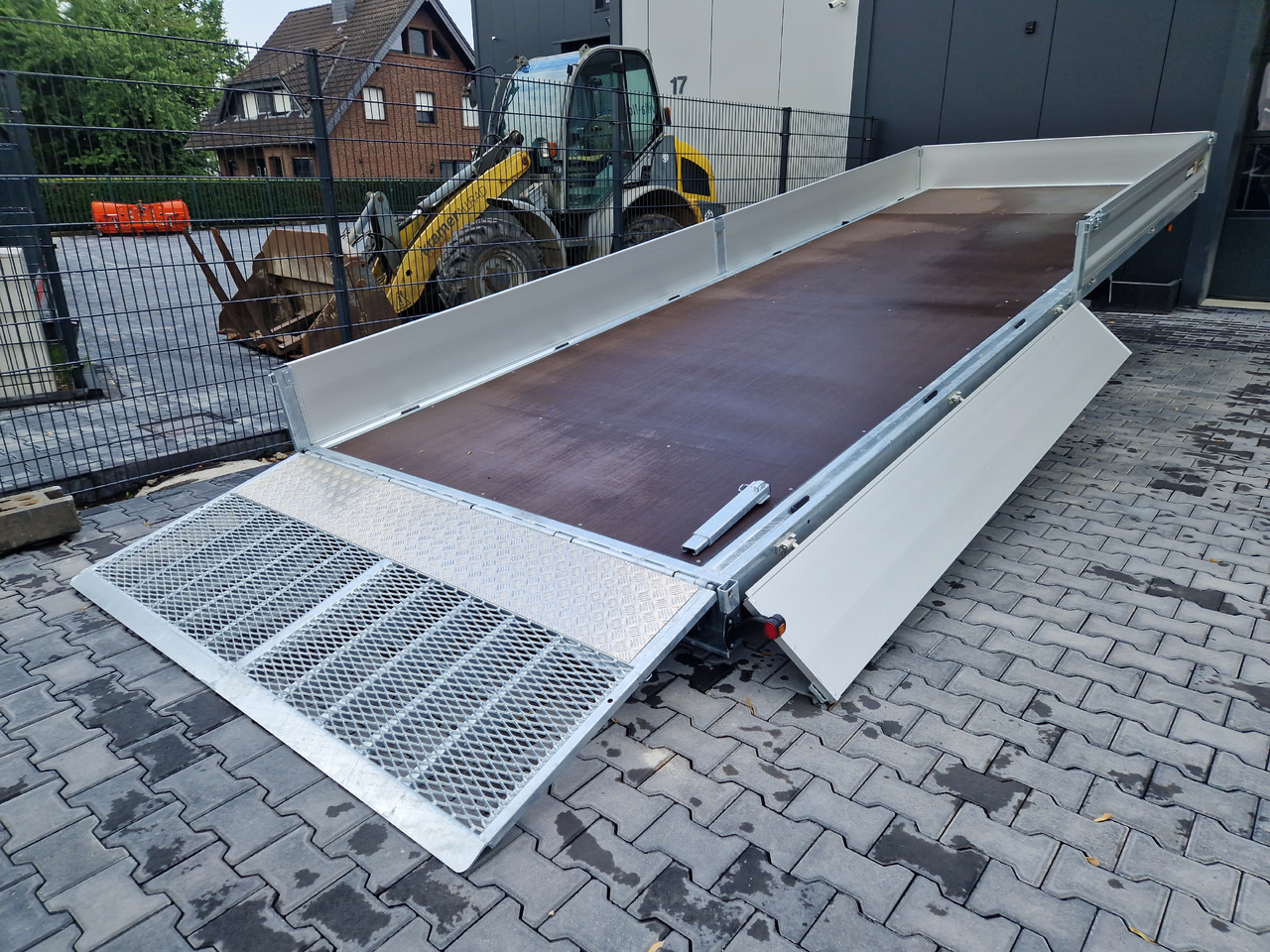Variant Maschinentransporter 3562 UX Maxi Load 620x210x30cm LED Felgen black 3500kg 2025 - Ehitustehnika haagis: pilt 3 Variant Maschinentransporter 3562 UX Maxi Load 620x210x30cm LED Felgen black 3500kg 2025 - Ehitustehnika haagis: pilt 3