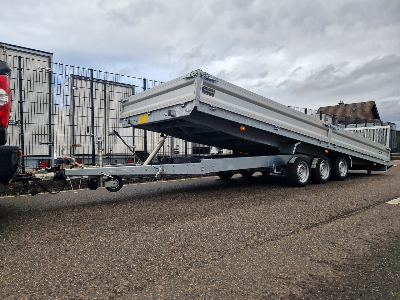 Variant Maschinentransporter 3563 UX Maxi Load 620x210x30cm LED Tridem Parabelfeder 3500kg Modell 24 - Ehitustehnika haagis: pilt 1 Variant Maschinentransporter 3563 UX Maxi Load 620x210x30cm LED Tridem Parabelfeder 3500kg Modell 24 - Ehitustehnika haagis: pilt 1