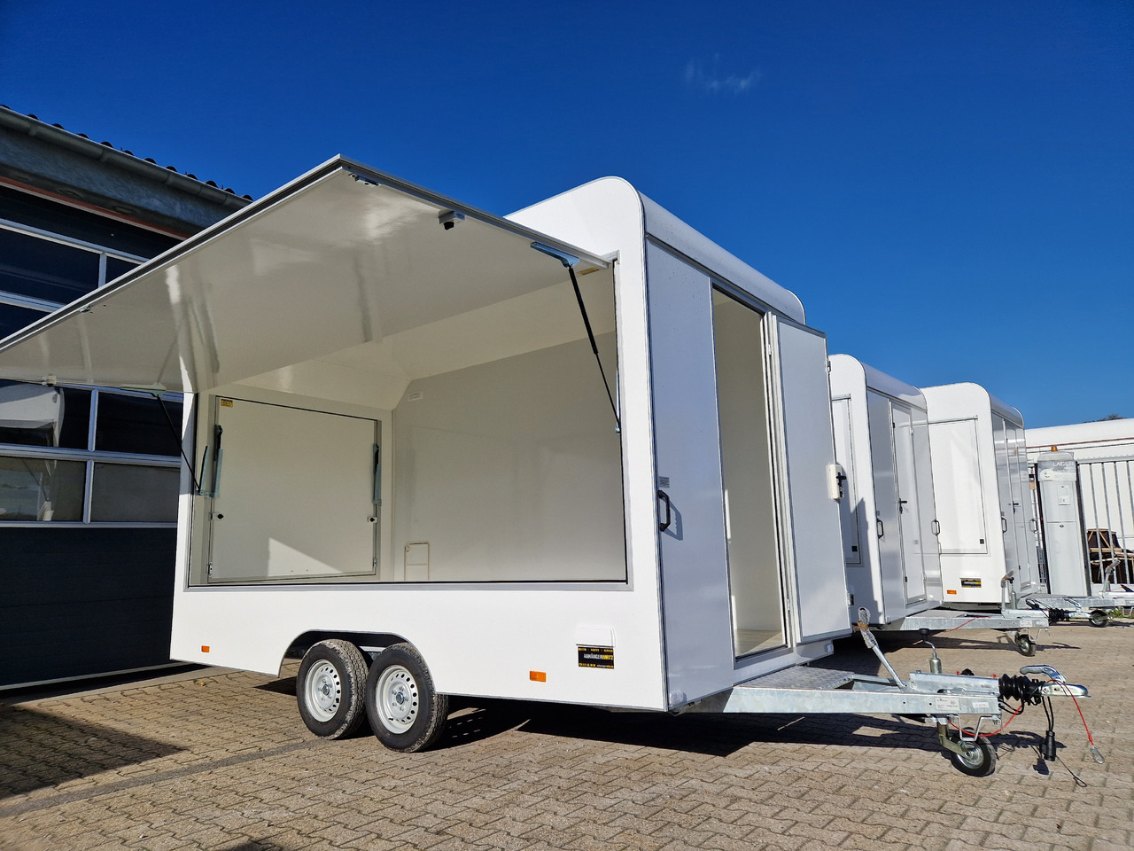 Verkaufsanhänger VK 422 200 aero retro 420x200x230cm 2 Verkaufsklappen Tür vorn (XL) 2000kg - Toitlustus haagis: pilt 2 Verkaufsanhänger VK 422 200 aero retro 420x200x230cm 2 Verkaufsklappen Tür vorn (XL) 2000kg - Toitlustus haagis: pilt 2