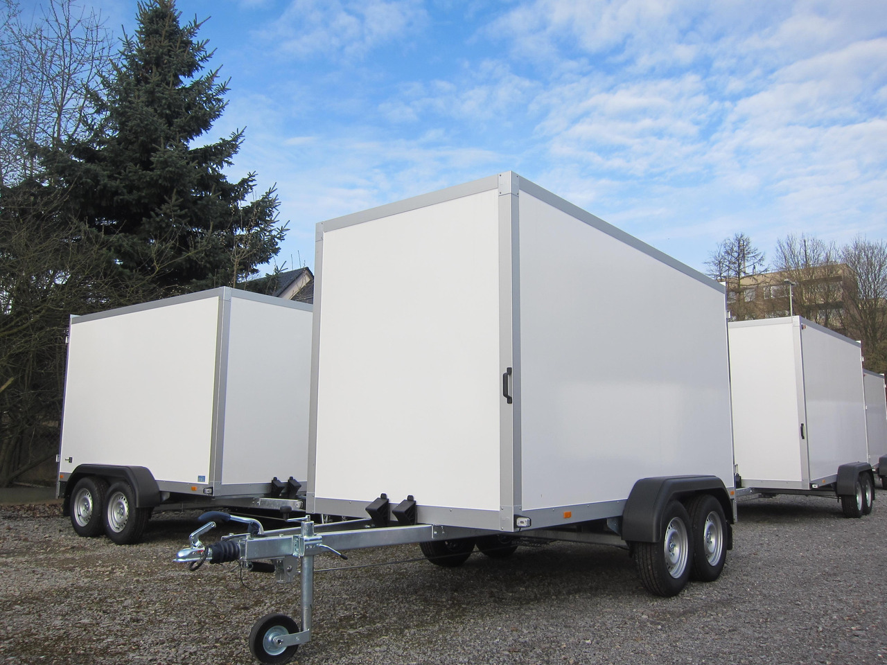 WM Meyer Koffer AZ 2035/151 S35 351x151x185cm (L) 2000kg - Furgoonjärelhaagis: pilt 1 WM Meyer Koffer AZ 2035/151 S35 351x151x185cm (L) 2000kg - Furgoonjärelhaagis: pilt 1