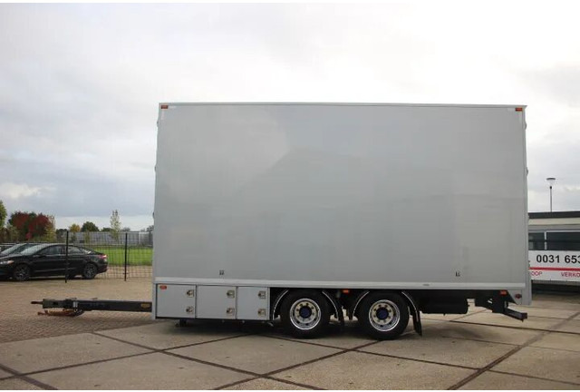 DRACO Middenas aanhangwagen bloemen / planten verkoopwagen - Furgoonjärelhaagis: pilt 2 DRACO Middenas aanhangwagen bloemen / planten verkoopwagen - Furgoonjärelhaagis: pilt 2