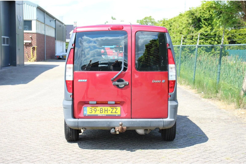 Fiat Doblò Cargo 1.9 JTD SCHUIFDEUR - Kaubik: pilt 4 Fiat Doblò Cargo 1.9 JTD SCHUIFDEUR - Kaubik: pilt 4
