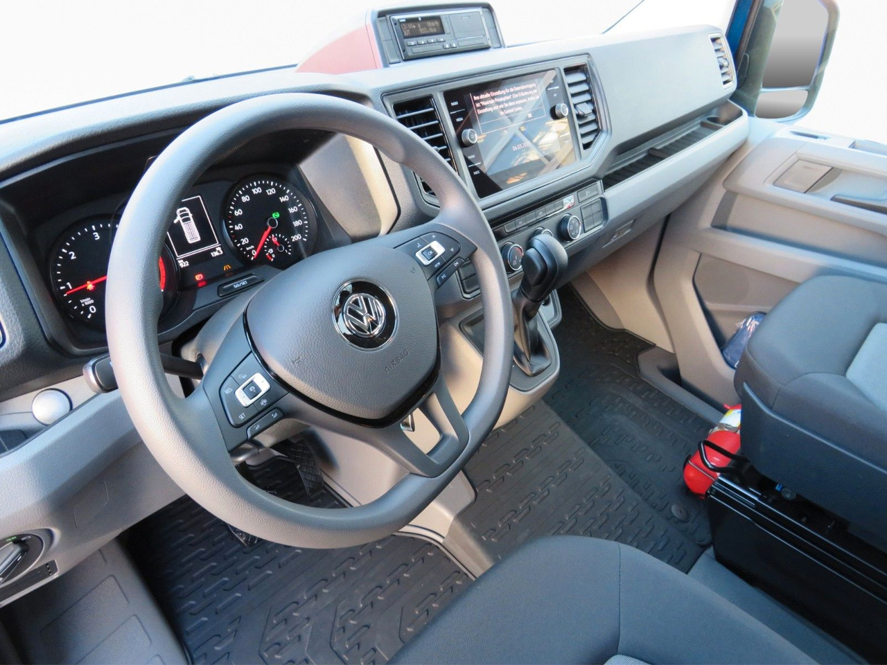 Volkswagen Crafter 55 Doka Extralang mit Superhochdach Volkswagen Crafter 55 L5 Superhochdach Doka BOTT-Ausbau - Kaubik, Meeskonnaauto: pilt 2 Volkswagen Crafter 55 Doka Extralang mit Superhochdach Volkswagen Crafter 55 L5 Superhochdach Doka BOTT-Ausbau - Kaubik, Meeskonnaauto: pilt 2