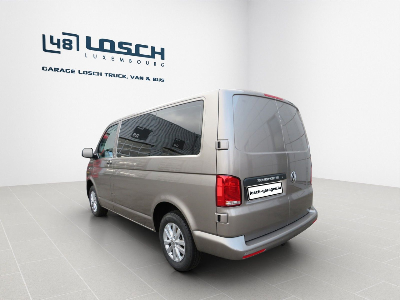 Volkswagen T6.1 Transporter Trendline 2.0 TDI Kasten - Väike kaubik: pilt 3 Volkswagen T6.1 Transporter Trendline 2.0 TDI Kasten - Väike kaubik: pilt 3