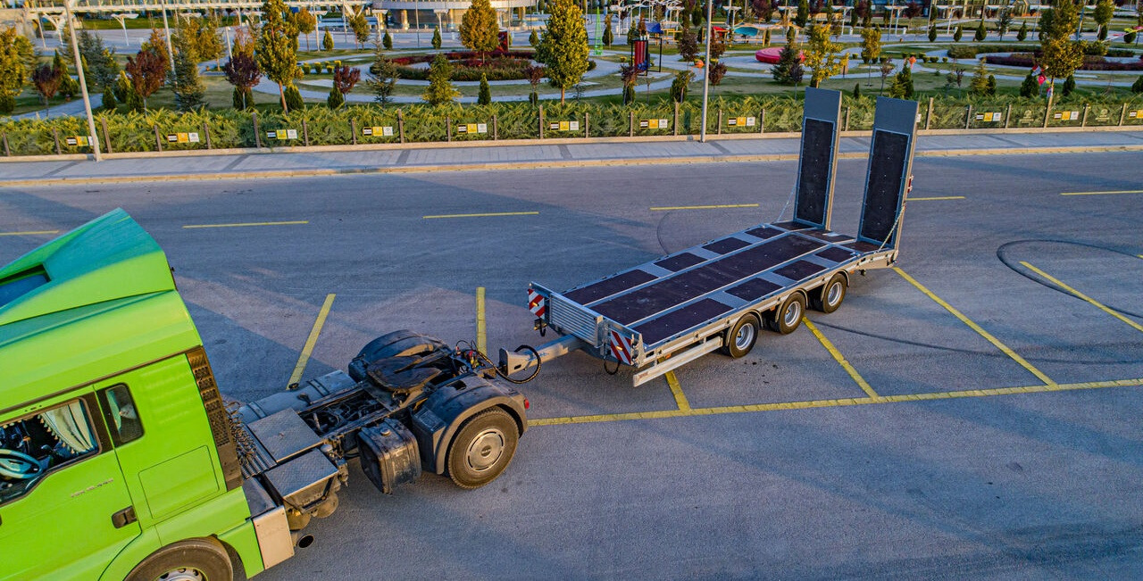 STU Boat Drawbar Trailer / Bateau ATTACHE Remorque - Madal platvorm järelhaagis: pilt 1 STU Boat Drawbar Trailer / Bateau ATTACHE Remorque - Madal platvorm järelhaagis: pilt 1