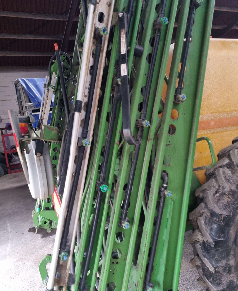 Amazone UG 3000 - Pritsija: pilt 3 Amazone UG 3000 - Pritsija: pilt 3
