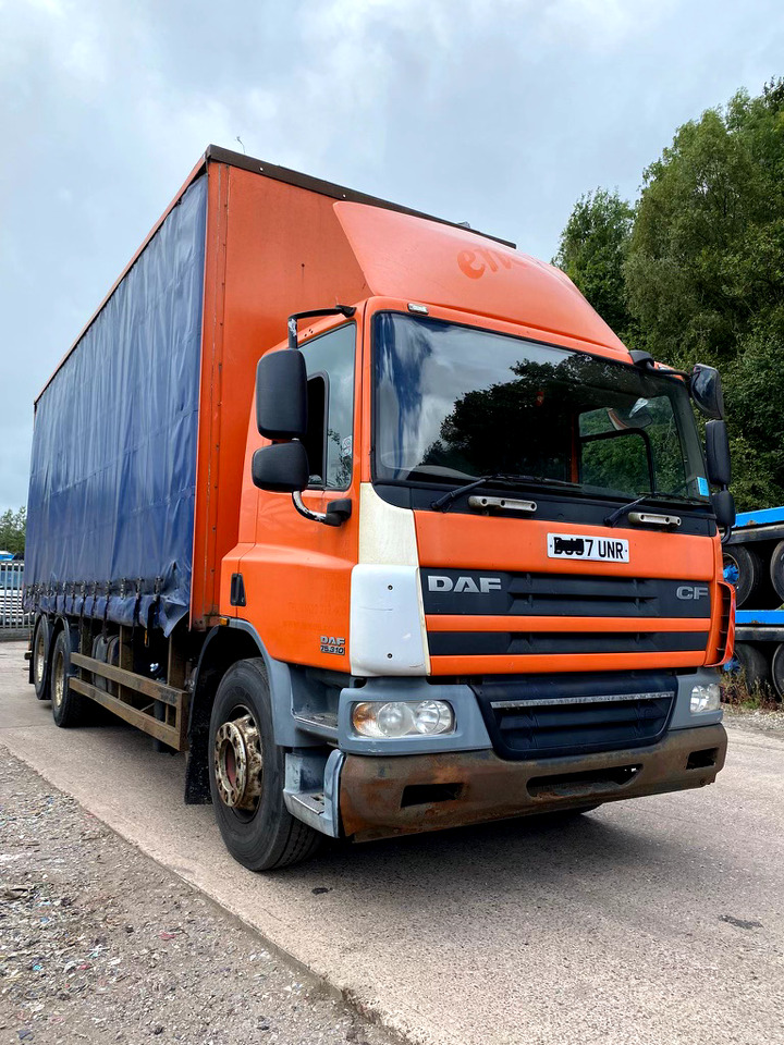 DAF 75CF 310 6X2 - Tent veoauto: pilt 1 DAF 75CF 310 6X2 - Tent veoauto: pilt 1