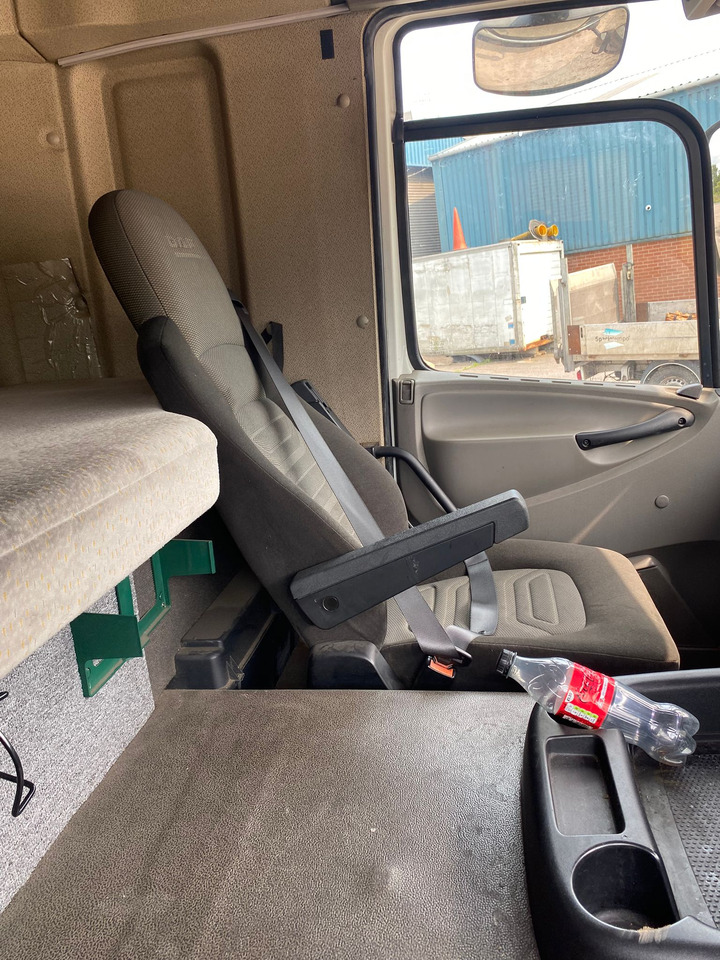 DAF CF 65 250 - Tent veoauto: pilt 3 DAF CF 65 250 - Tent veoauto: pilt 3