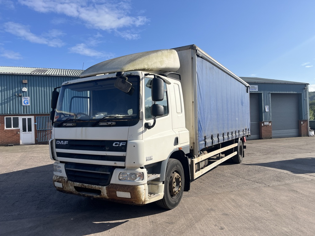 Daf 65CF 220 4x2 Curtain side - Tent veoauto: pilt 1 Daf 65CF 220 4x2 Curtain side - Tent veoauto: pilt 1