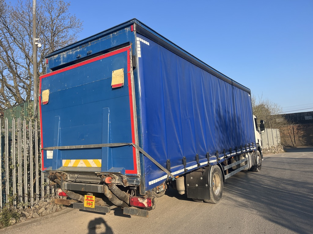 Scania P230 4x2 Curtain side - Tent veoauto: pilt 3 Scania P230 4x2 Curtain side - Tent veoauto: pilt 3
