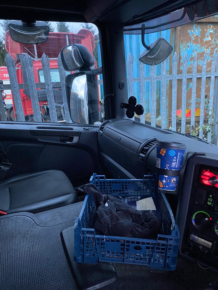 Scania P230 4x2 - Tarbesõiduk furgoon: pilt 5 Scania P230 4x2 - Tarbesõiduk furgoon: pilt 5