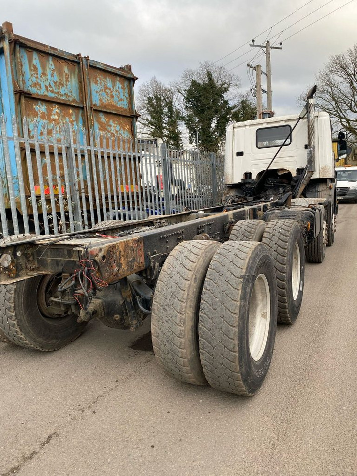 Scania P360 8x4 Chassis Cab - Kabiinišassiiga veoauto: pilt 4 Scania P360 8x4 Chassis Cab - Kabiinišassiiga veoauto: pilt 4