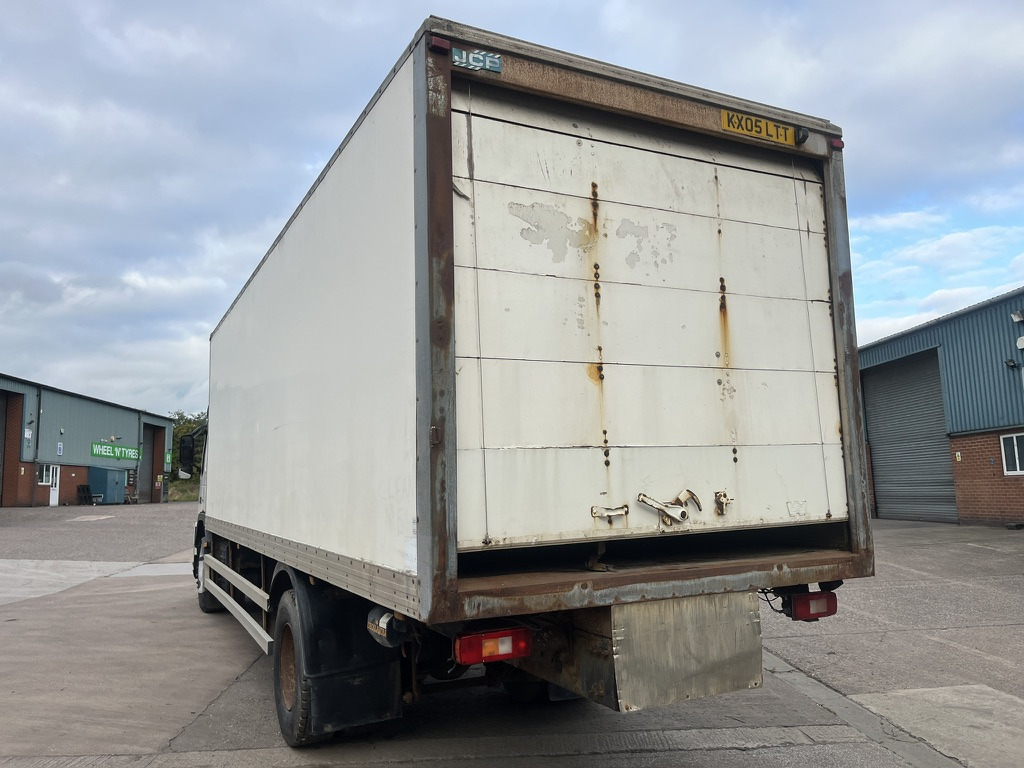 Volvo FM9 300 4x2 Box Van - Tarbesõiduk furgoon: pilt 4 Volvo FM9 300 4x2 Box Van - Tarbesõiduk furgoon: pilt 4