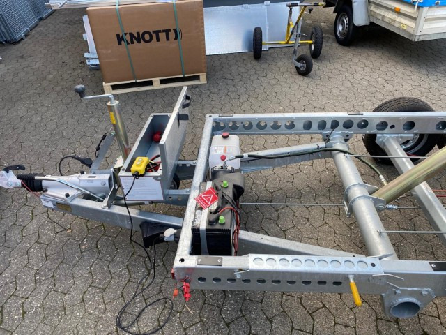 Brian James Cargo Tipper Heckkipper 3-achs, 526-4020-35-3-12, 4000 x 2000 x 300 mm, 3,5 to. - Kalluri järelhaagis: pilt 5 Brian James Cargo Tipper Heckkipper 3-achs, 526-4020-35-3-12, 4000 x 2000 x 300 mm, 3,5 to. - Kalluri järelhaagis: pilt 5