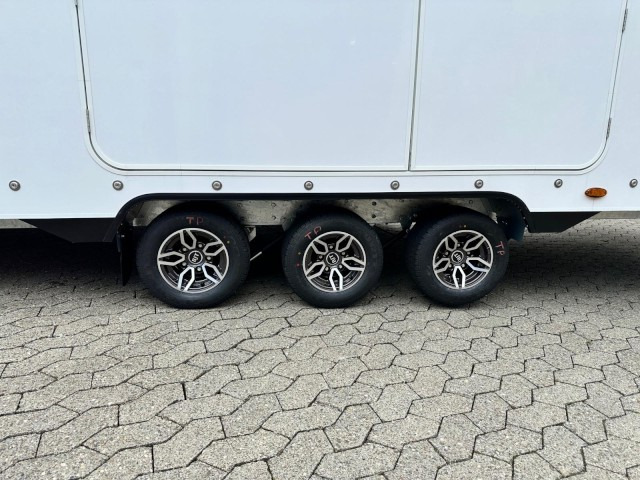 Brian James Race Transporter 7, RT7 397-6023-35-3-10-W, 6000 x 2300 mm, 3,5 to. - Treiler järelhaagis: pilt 2 Brian James Race Transporter 7, RT7 397-6023-35-3-10-W, 6000 x 2300 mm, 3,5 to. - Treiler järelhaagis: pilt 2