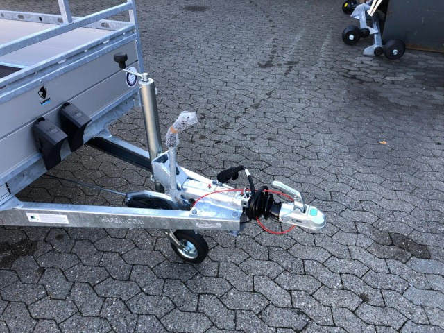 Hapert Azure L-2 Tieflader 3030 x 1490 x 370 mm, ZG 2,0 to. - Auto järelhaagis: pilt 3 Hapert Azure L-2 Tieflader 3030 x 1490 x 370 mm, ZG 2,0 to. - Auto järelhaagis: pilt 3