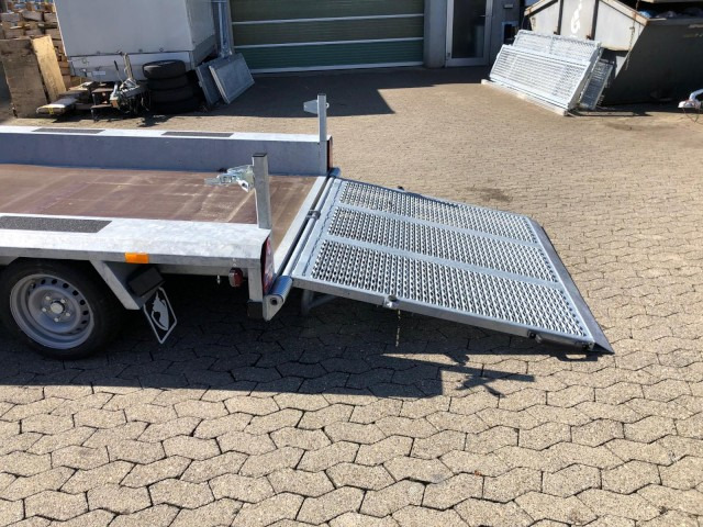 Uus Auto järelhaagis Hapert Indigo LF-2 3100 x 1640 x 200 mm, 3,0 to. Gitterrampe: pilt 8