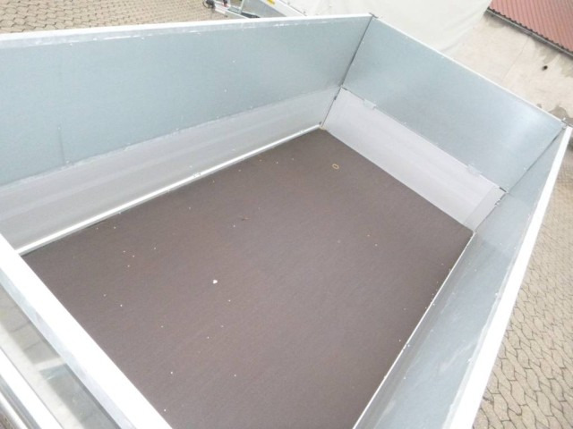 Humbaur HA 752513 Blech Bordwandaufsatz, 750 kg, 2510 x 1310 x 350 mm - Auto järelhaagis: pilt 3 Humbaur HA 752513 Blech Bordwandaufsatz, 750 kg, 2510 x 1310 x 350 mm - Auto järelhaagis: pilt 3