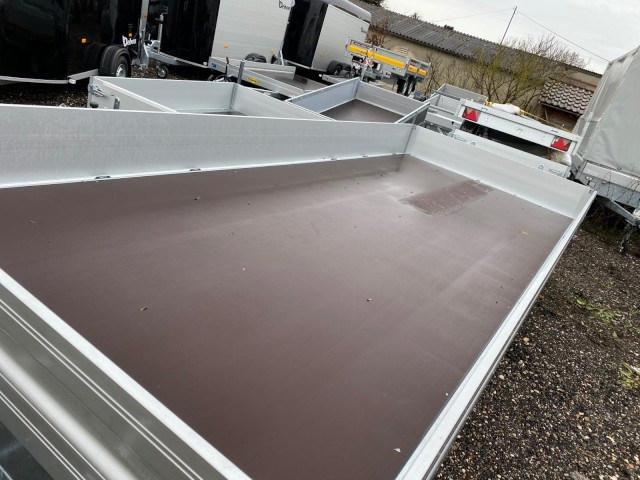 Humbaur HT 305221 GR Hochlader 3,0 to. 5220 x 2070 x 350 mm - Auto järelhaagis: pilt 3 Humbaur HT 305221 GR Hochlader 3,0 to. 5220 x 2070 x 350 mm - Auto järelhaagis: pilt 3