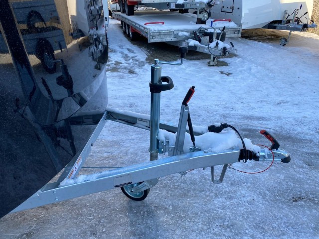 Humbaur Poly-Alu Koffer HKPA 203217, 2,0 to. 100 km/h, 3280 x 1770 x 1800 mm - Furgoonjärelhaagis: pilt 3 Humbaur Poly-Alu Koffer HKPA 203217, 2,0 to. 100 km/h, 3280 x 1770 x 1800 mm - Furgoonjärelhaagis: pilt 3