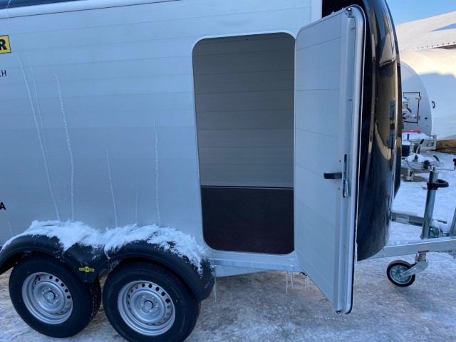 Humbaur Poly-Alu Koffer HKPA 203217, 2,0 to. 100 km/h, 3280 x 1770 x 1800 mm - Furgoonjärelhaagis: pilt 4 Humbaur Poly-Alu Koffer HKPA 203217, 2,0 to. 100 km/h, 3280 x 1770 x 1800 mm - Furgoonjärelhaagis: pilt 4