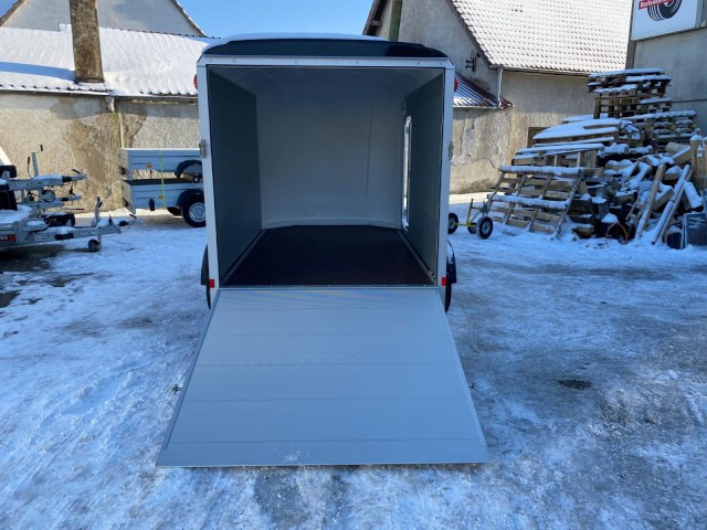 Humbaur Poly-Alu Koffer HKPA 263217, 2,6 to. 100 km/h, 3280 x 1770 x 1800 mm - Furgoonjärelhaagis: pilt 1 Humbaur Poly-Alu Koffer HKPA 263217, 2,6 to. 100 km/h, 3280 x 1770 x 1800 mm - Furgoonjärelhaagis: pilt 1